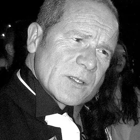 Peter Mullan