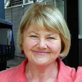 Annette Badland