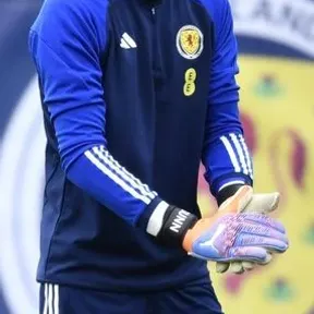 Angus Gunn