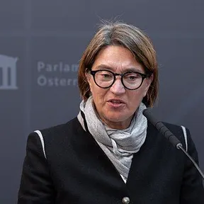 Lisa Totzauer