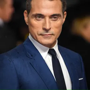 Rufus Sewell
