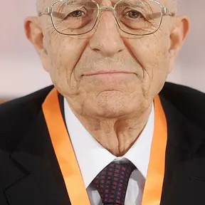 Sabino Cassese