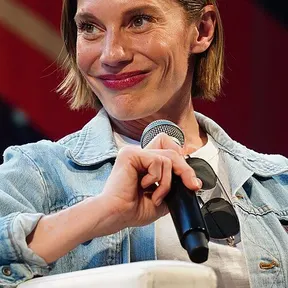 Katee Sackhoff