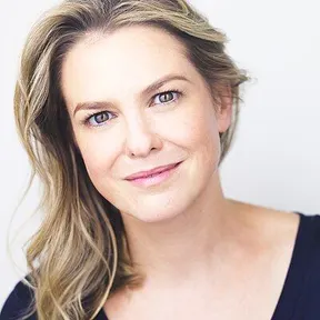 Larisa Oleynik