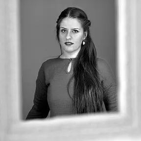 Tahmineh Monzavi
