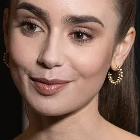 Lily Collins