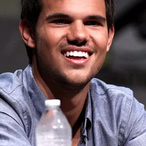 Taylor Lautner