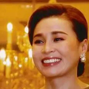 Queen Suthida