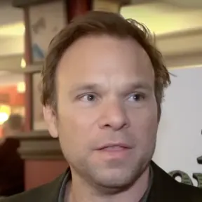 Norbert Leo Butz
