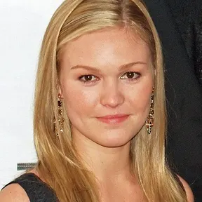 Julia Stiles