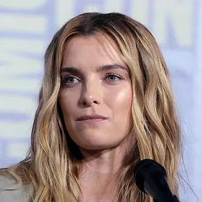 Betty Gilpin