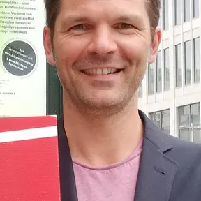 Steffen Krach