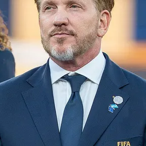 Alejandro Domínguez