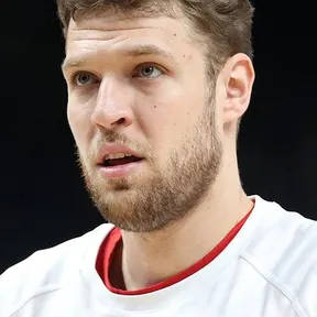 Aleksandar Vezenkov