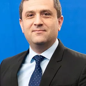 Radu-Dinel Miruță
