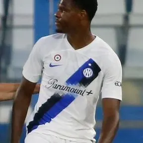 Denzel Dumfries
