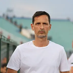 Dino Toppmöller