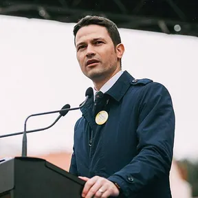 Robert Sighiartău