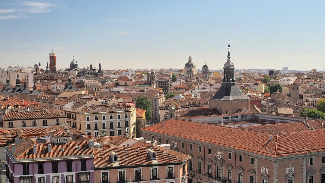 Madrid education strike marches to Sol as police charges at Complutense draw condemnation