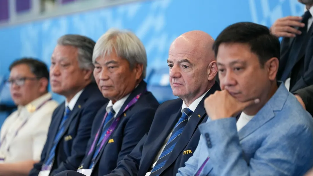 Infantino apologises for World Cup stake sale plan as UEFA demands he step aside