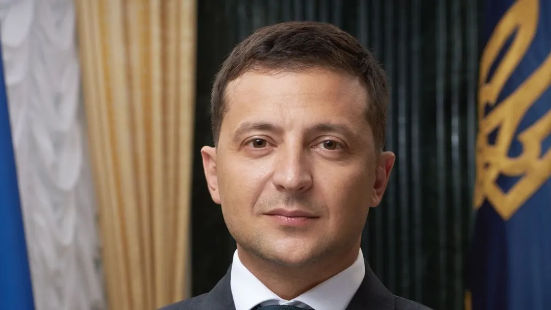 Zełenski i Tusk rozmawiają o propozycji USA dotyczącej rozmów trójstronnych oraz ochronie energetycznej przed zimą